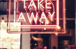 Enseigne lumineuse rouge "Take away"